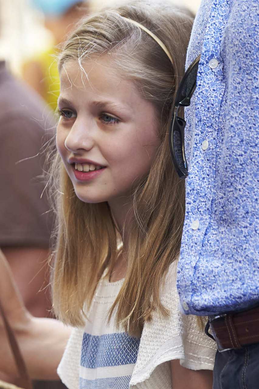 穿衣是老钱典范,事业也好猛  莱昂诺尔公主的美貌和气质在欧洲王室中