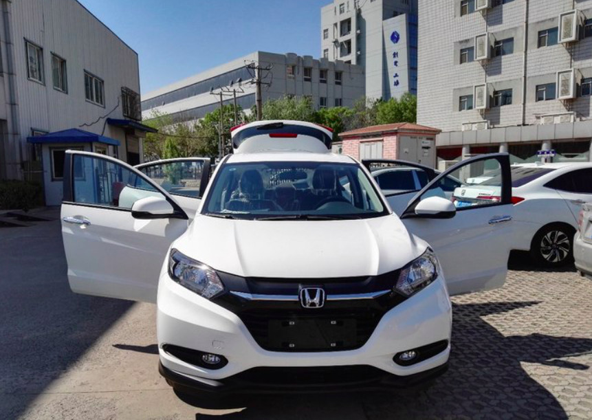 提着这款中日合资车 朋友都笑是飞度的拉皮