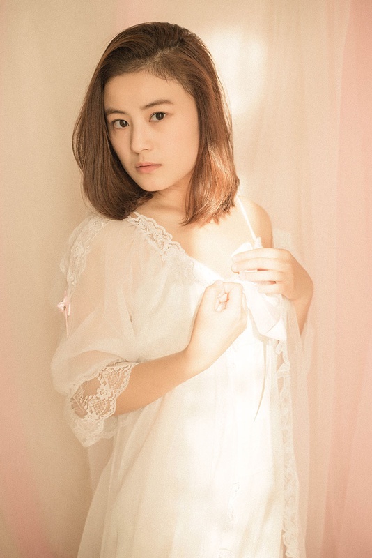 美女写照 baijiahao.baidu.com