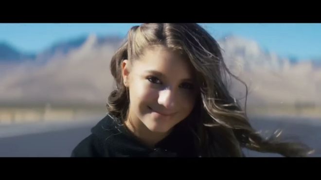 [图]Mackenzie Ziegler《Breathe》呼吸，甜美的嗓音、轻快的旋律！