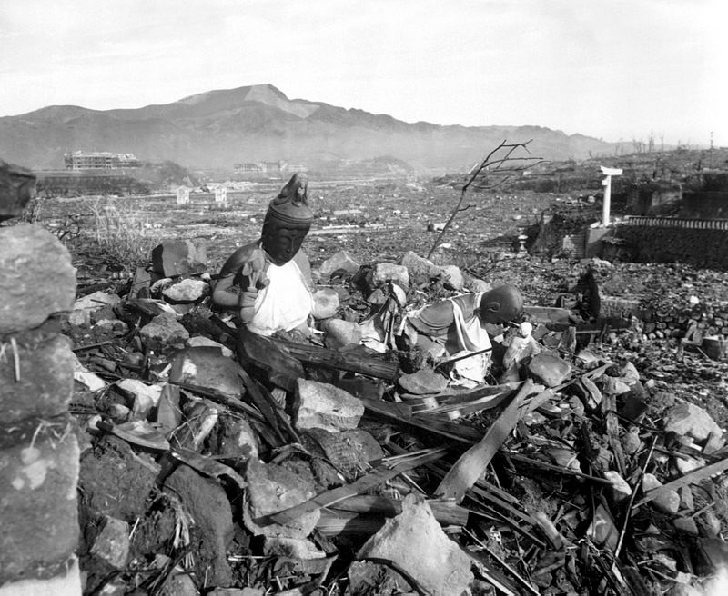 1945年8月9日,美军在日本长崎投下原子弹