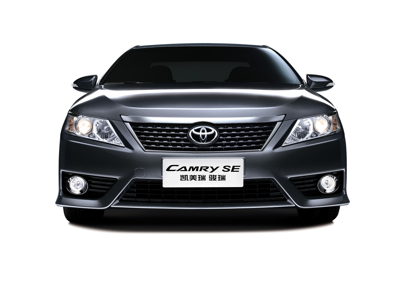 广汽丰田凯美瑞:全新第八代凯美瑞的底盘和悬挂调教非常到位!