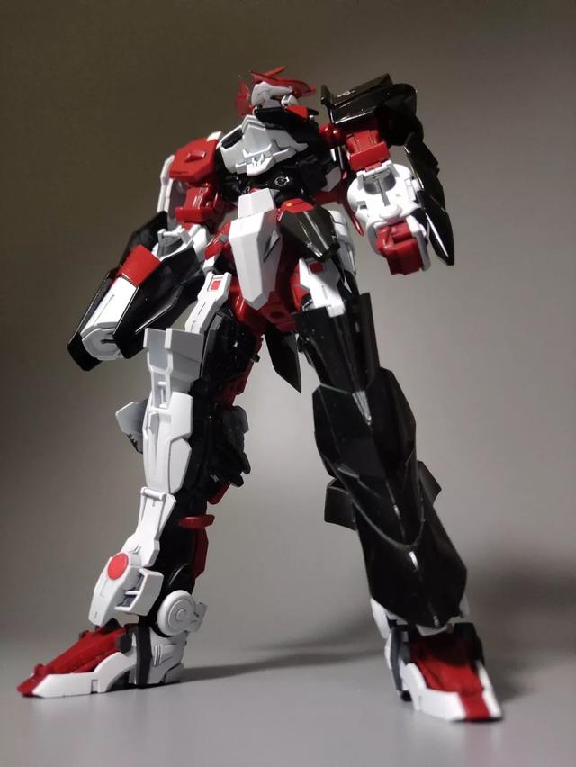 欣赏:无名异端aj1潮牌改色