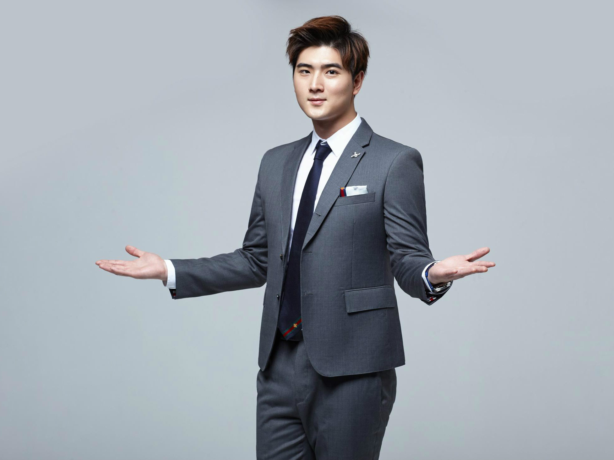 职场新人要想升职加薪快你的形象价值百万