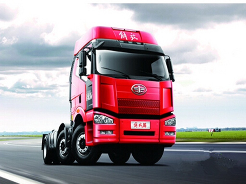 重卡新高度,不仅国六 560马力,油箱防盗更亮眼,满油跑3000公里