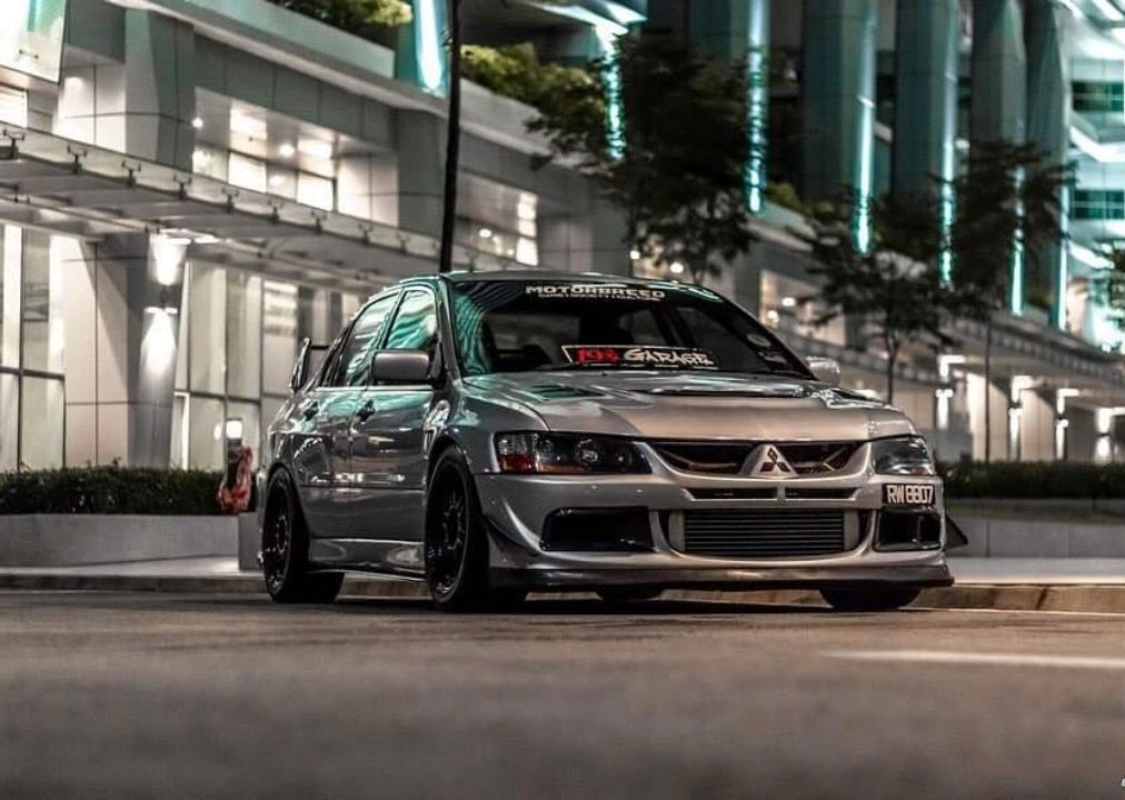 看过《头文字d》的应该都有印象,三菱evo典型的情怀车.