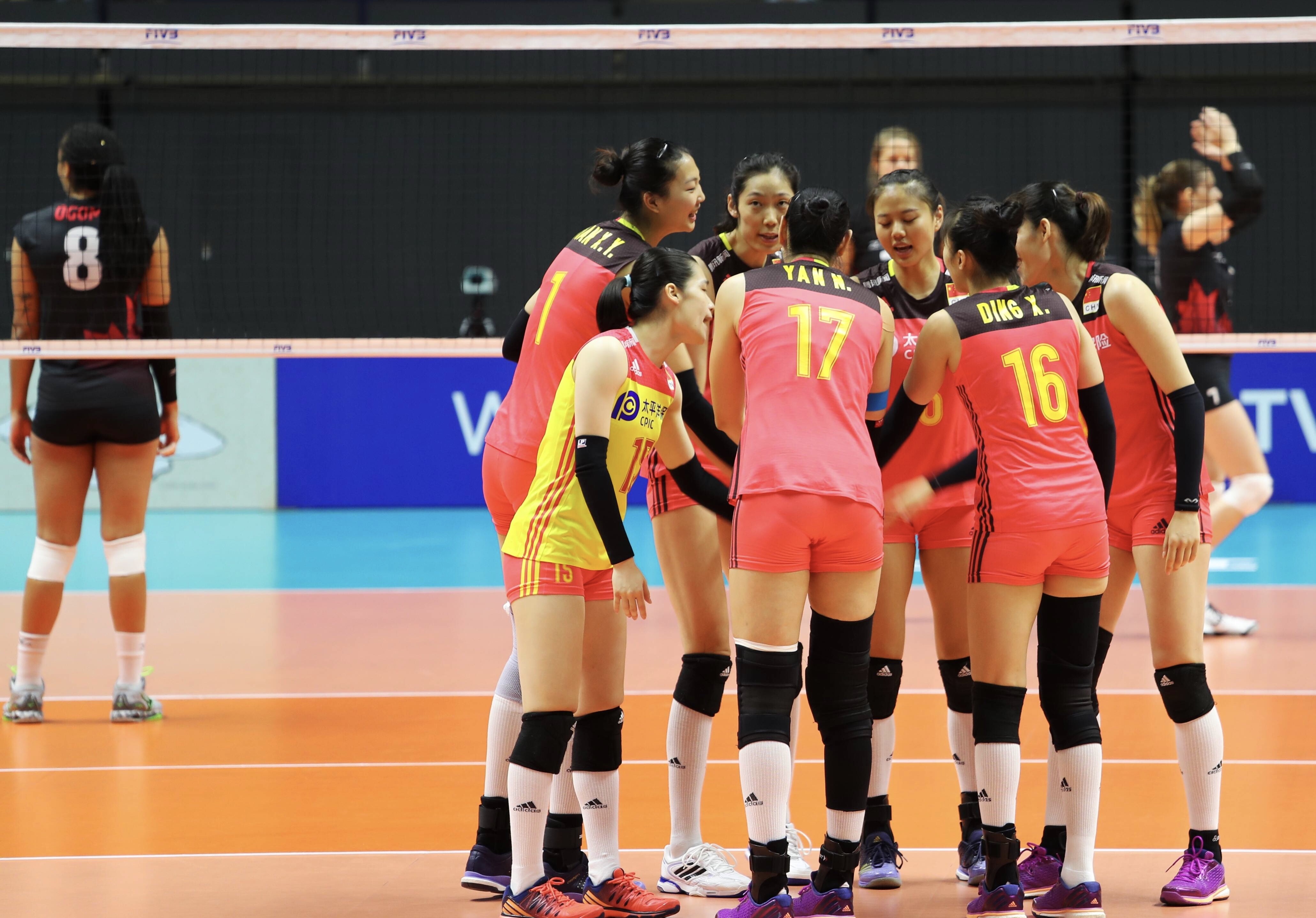 中国女排再暴致命软肋!奥运冠军一传满天飞 郎平揭球队低迷真因