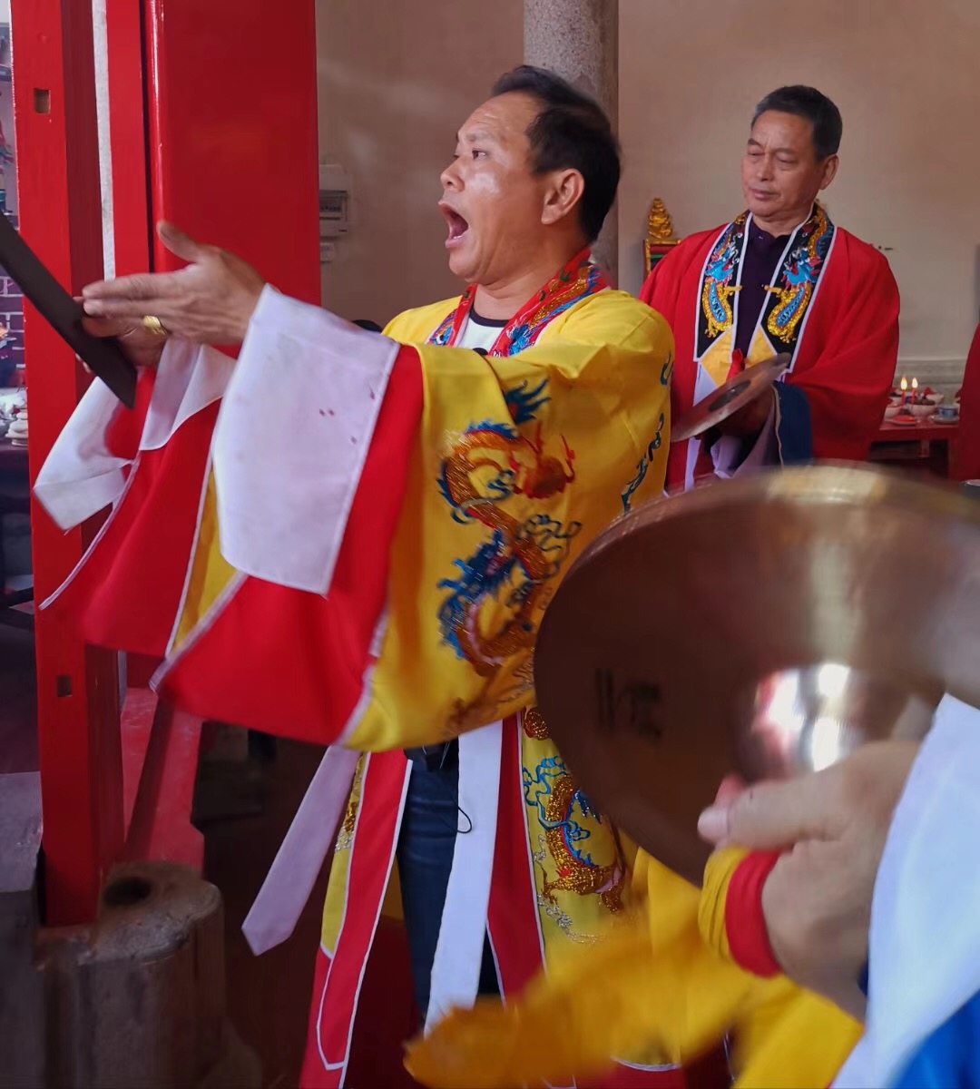 你见过莆田的师公做法吗?据说出场费能有万把元