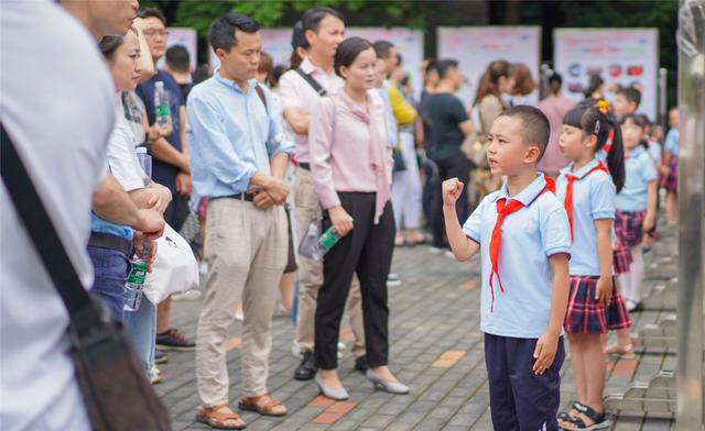 石室天府中学附属小学图片