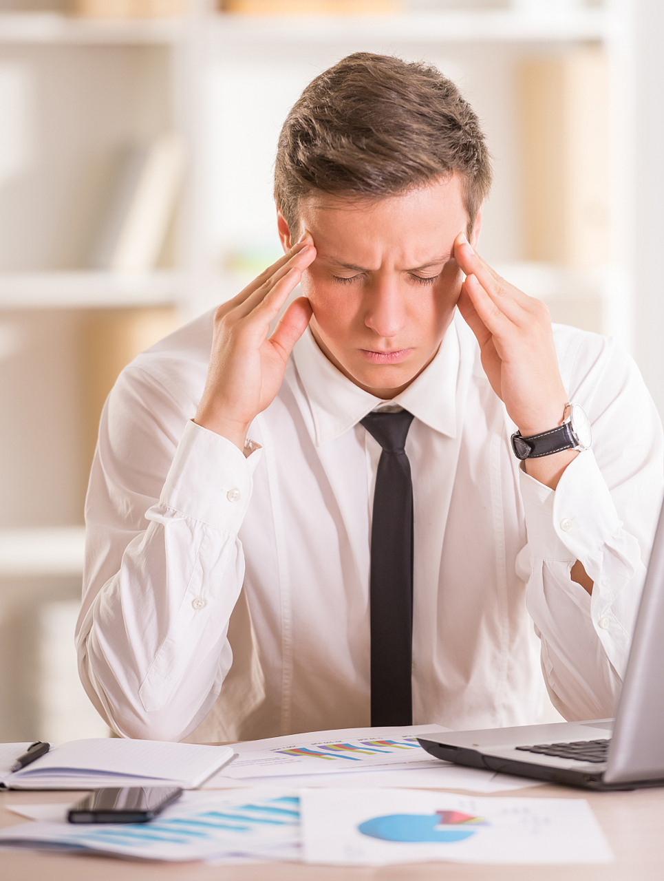 人类生理上有什么不合理之处? 当然是人体蠢萌蠢萌的呕吐反射机制了.