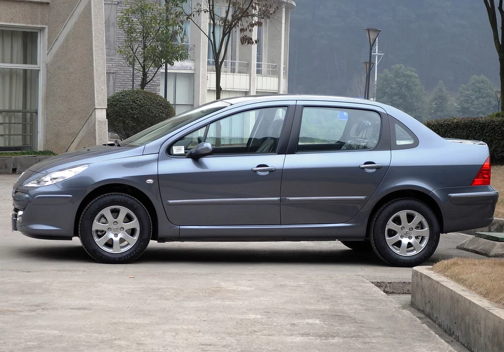 为大家图解一款标致307三厢 2.0l 手动舒适版