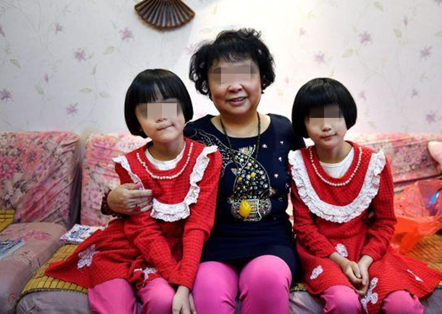 体形的影响,何况普通人呢当初,那位不顾劝阻生下双胞胎的60岁高龄产妇