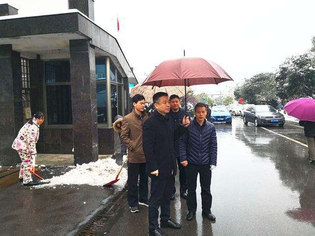 情牵一线 心系群众 岳麓区全力抗击冰雪保民生!