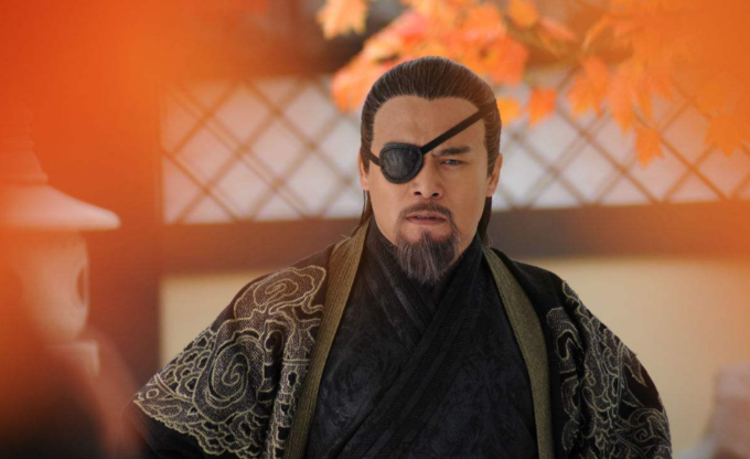 东方不败为什么不杀了任我行,而是把他囚禁起来?