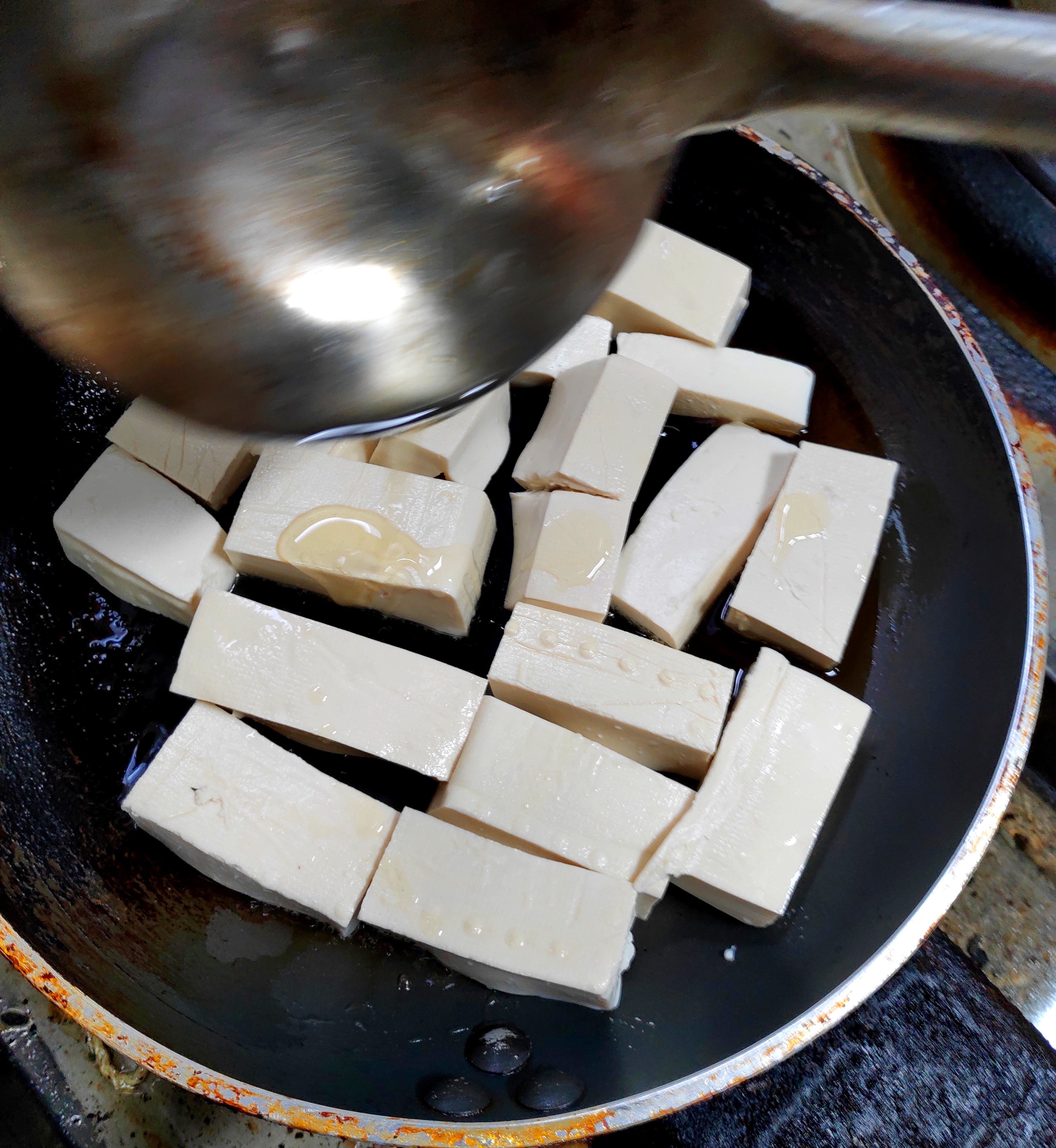 谷香美食菜谱煎焗豆腐,农家豆腐塞肉,既有内涵又有味道
