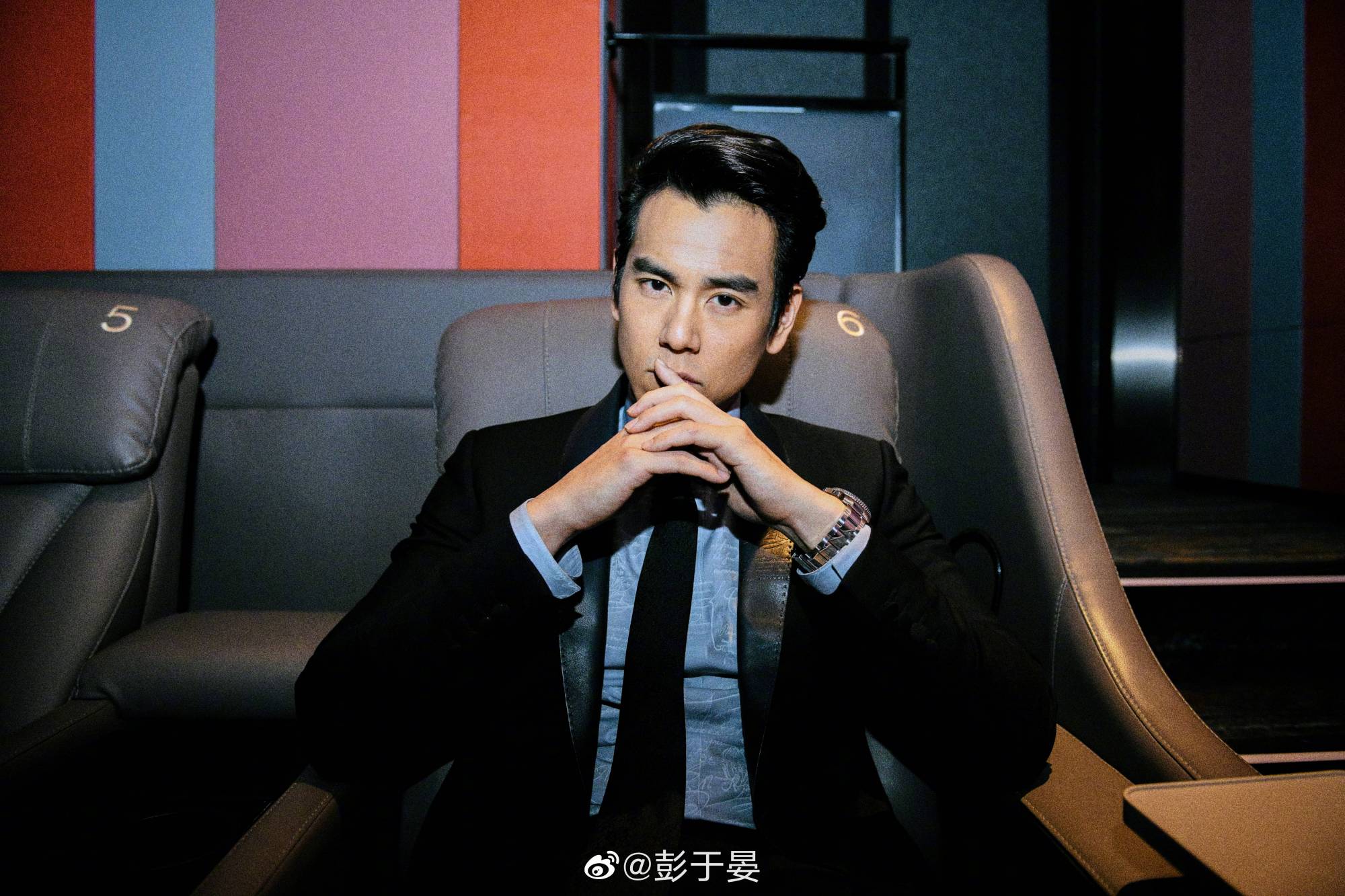 彭于晏从70公斤肉球逆袭男神,3%的体脂,网友:胖着玩玩而已