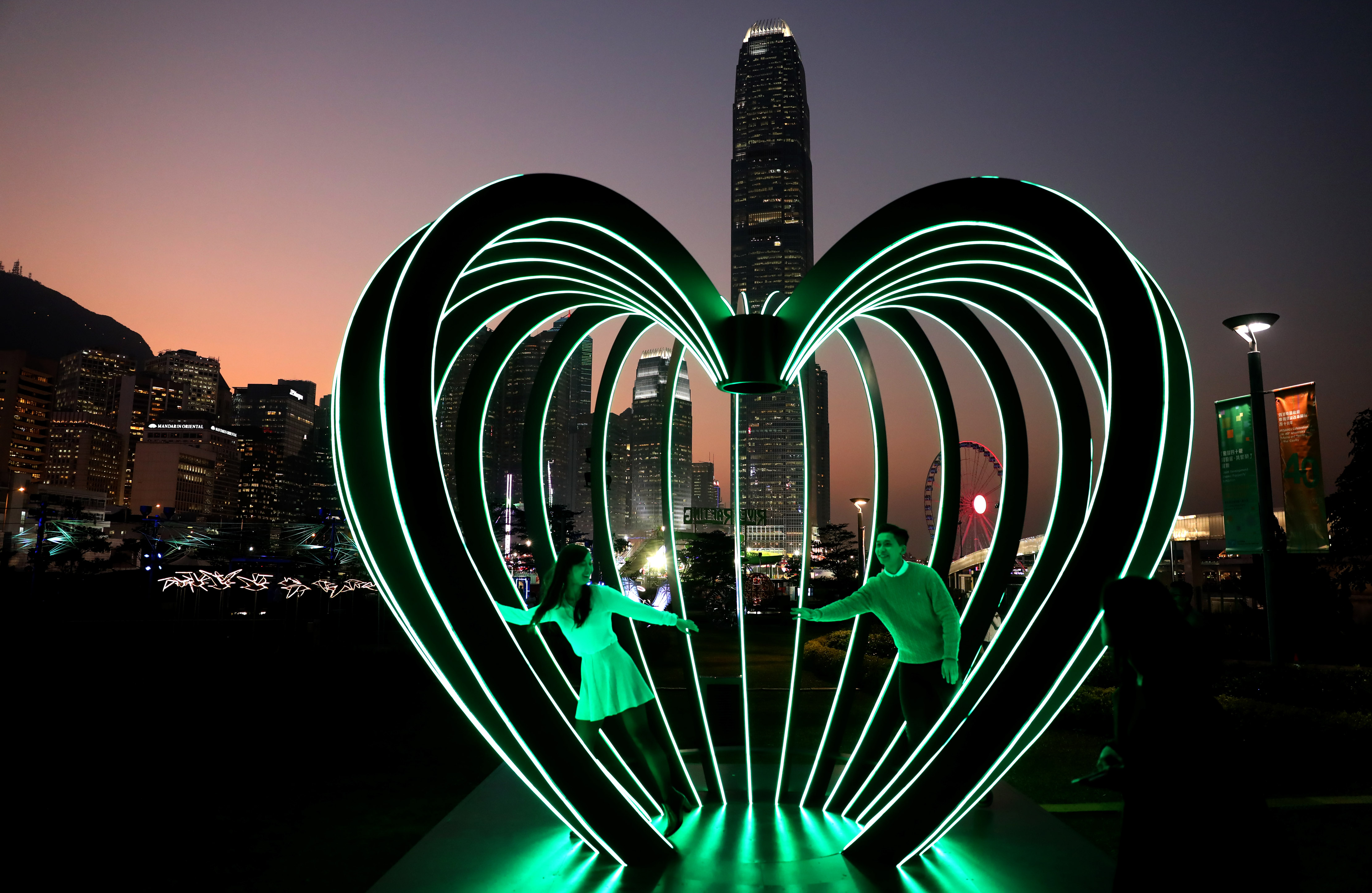 "国际灯光艺术展"闪亮登场