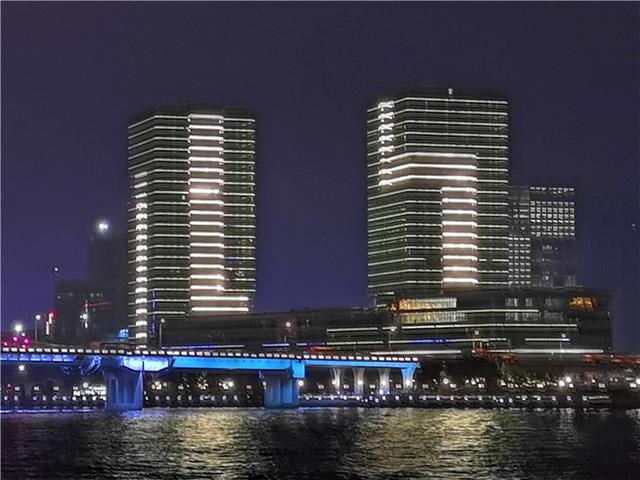 美轮美奂!广州日报新大楼映亮珠江水
