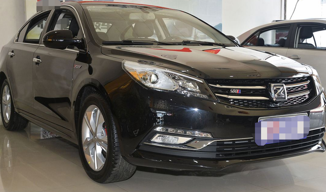 众泰z500 1.5t cvt 尊贵型,外观时尚大气,内饰优雅简约