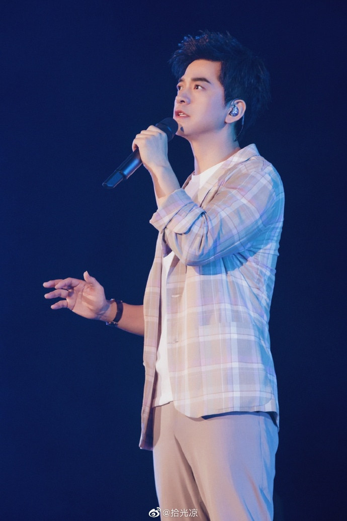 万物皆可云#今天在书店买的都是健哥推荐的书,旁