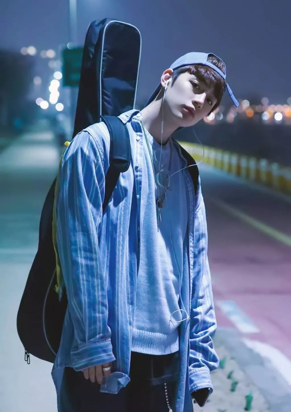 帅气有腹肌的吴承焕,果冻唇的篮球小哥哥,让你无法入睡!