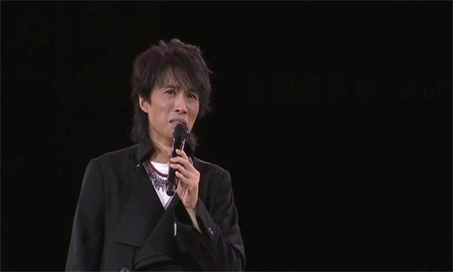 香港脱口秀的一代大师黄子华,现在认识的人不多了