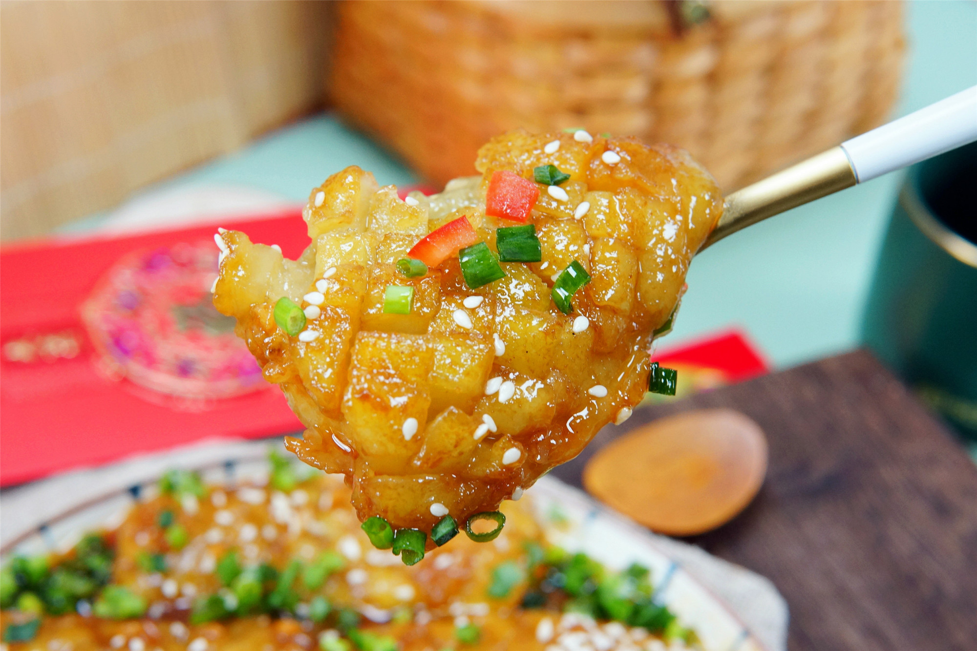 大厨教的爆款"茄子鱼",上桌米饭不够吃,想不到茄子也能这么香