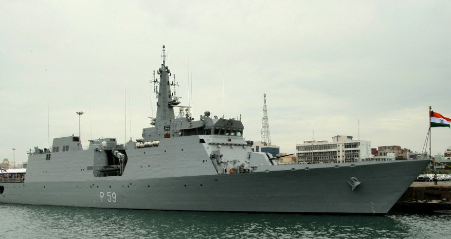 1座奥托梅莱拉76毫米舰炮,2座ak-630型近防炮;有机库,搭载1架直升机