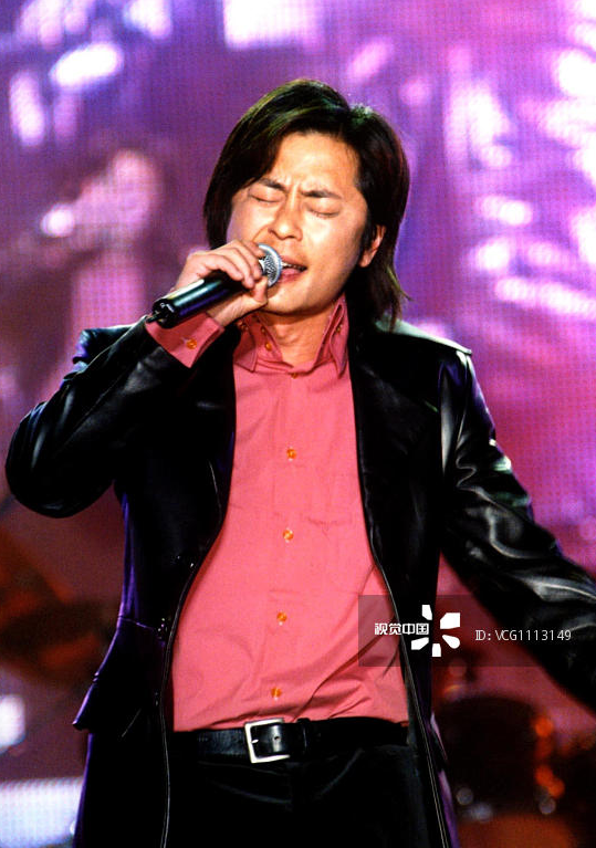 他的《一场游戏一场梦》《谁明浪子心》《忘了你