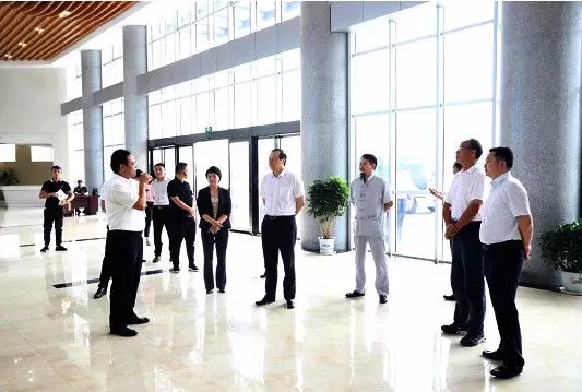 中国发展研究院刘顺达一行来永州经开区考察调研