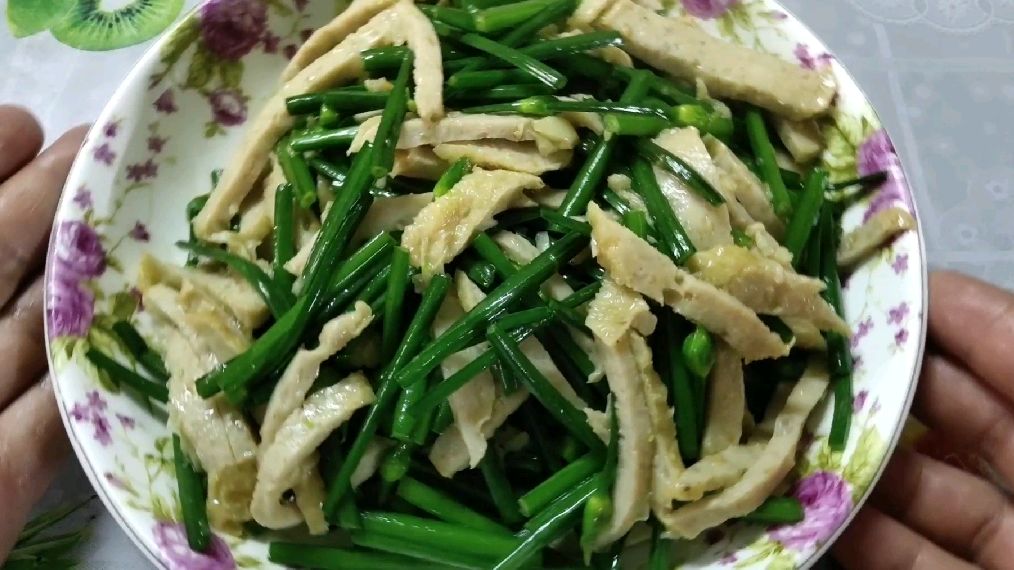 潮汕人的最爱,韭菜花炒午餐肉