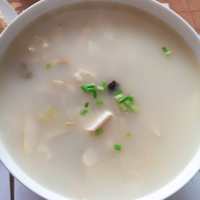 响铃笋尖海鲜汤,汤鲜味美,好喝极了