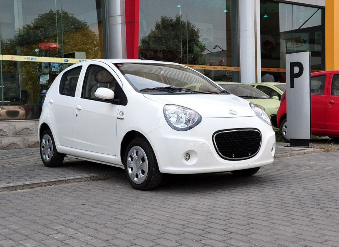 熊猫外观炫酷,配置丰富,整体都非常好看!