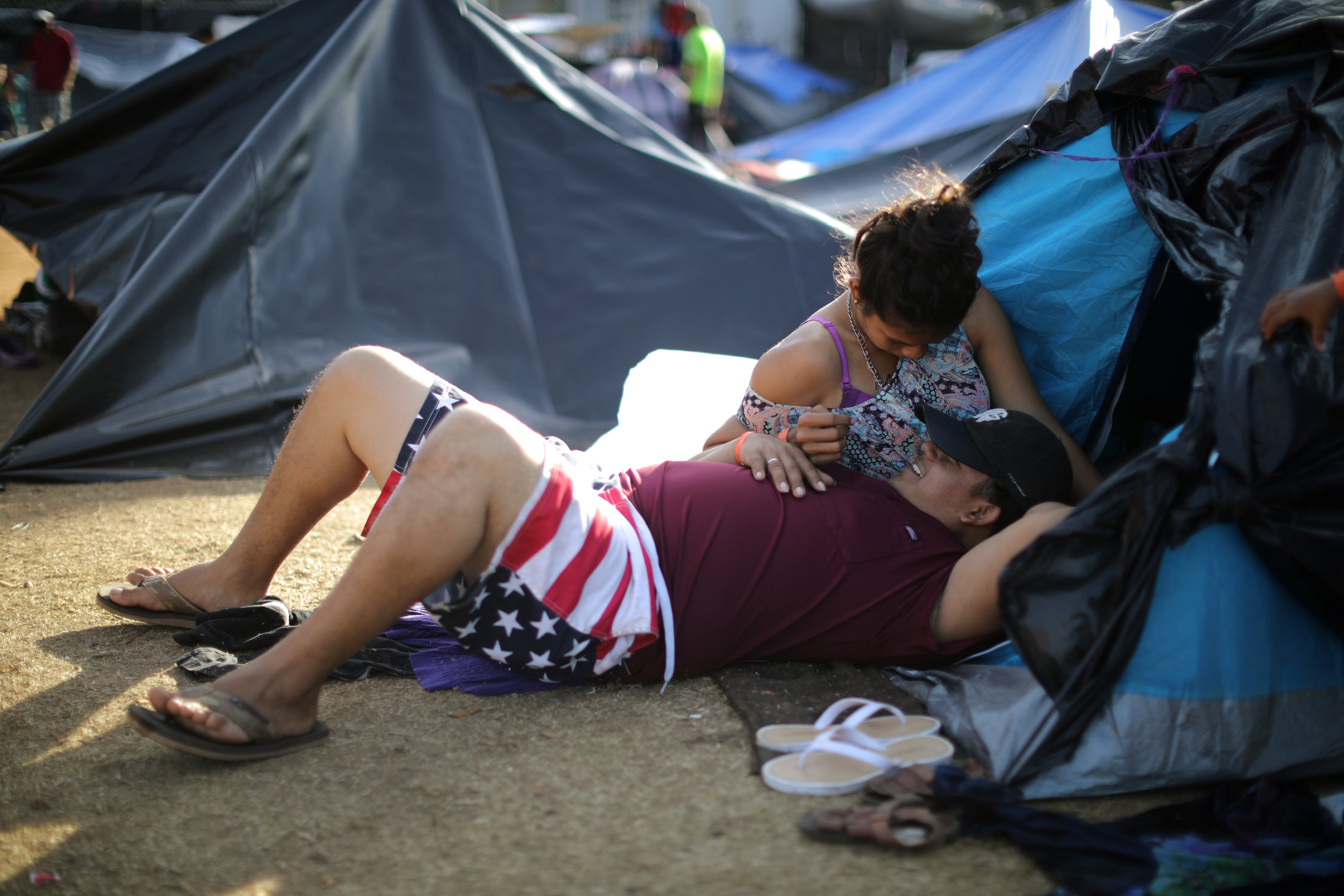 中美洲移民聚集美墨边境(1)