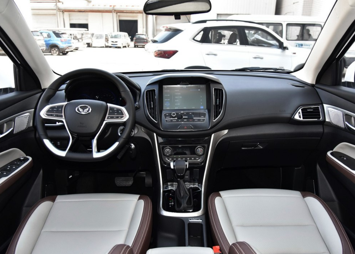 北汽幻速s5,动感霸气,大气美观