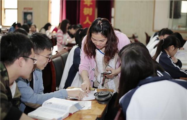 海宁鹃湖学校图片