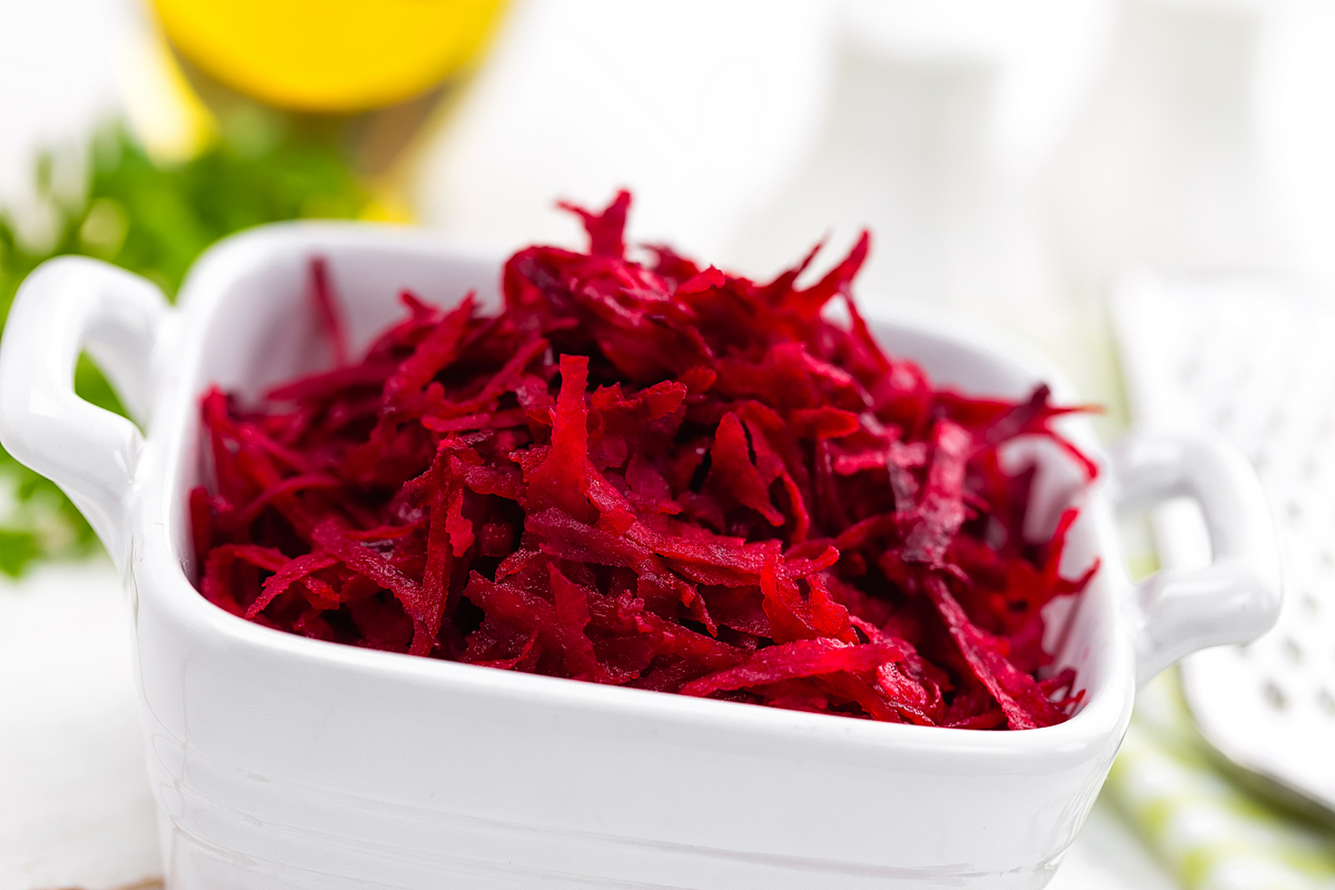 洛神花种子在每年10月成熟,应选择晴朗天气收获.