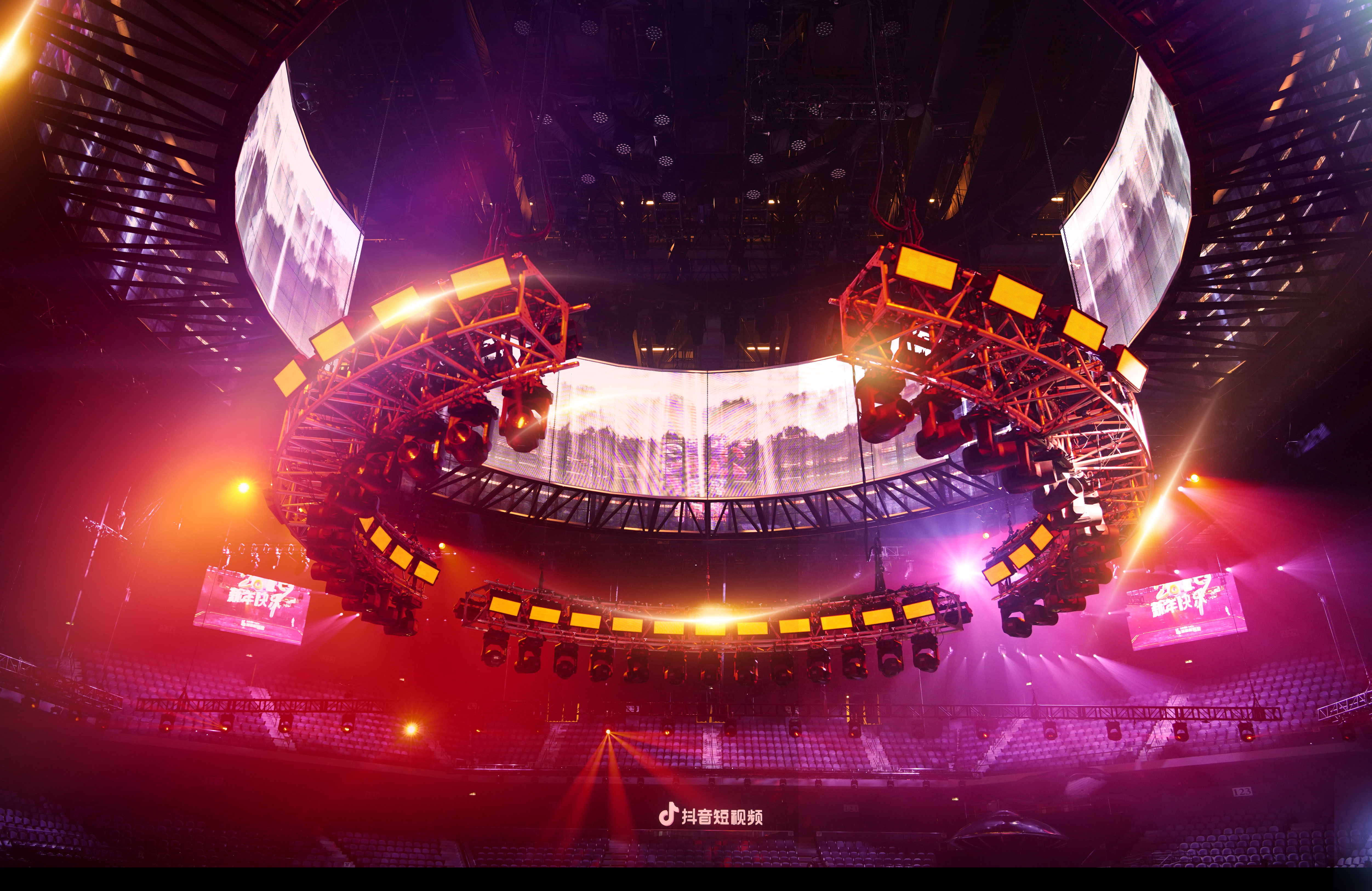 集创意,诚意,心意于一体 2019年江苏卫视跨年演唱会亮点全揭秘