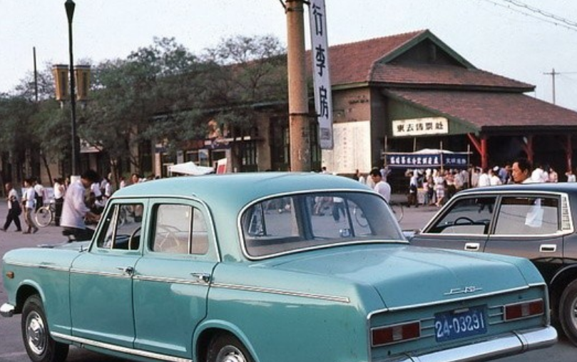 上海牌轿车老上海图片