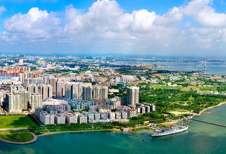 湛江经济发展喜人,gdp突破3千亿元,港口货物吞吐量突破3亿吨