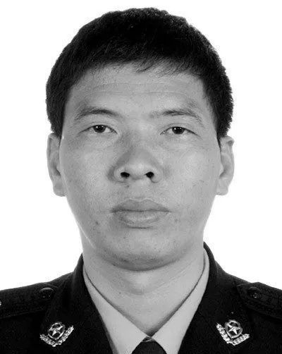 广西北流民警蒋建东:捐献遗体眼角膜是我能做的最后一点贡献