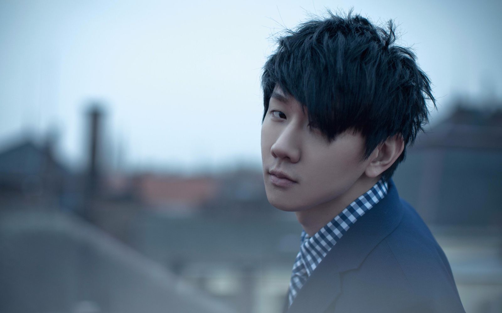 不努力就回家继承亿万家产的明星,娱乐圈隐藏富二代你知道哪些?