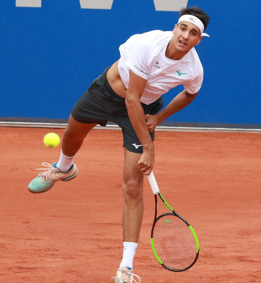 鏖战3小时!匈牙利一哥险胜意大利帅哥,艰难挺进慕尼黑赛次轮