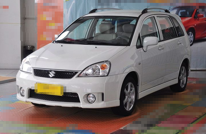 领略昌河铃木利亚纳两厢,外形大气稳重,刚柔并济,非常经典!