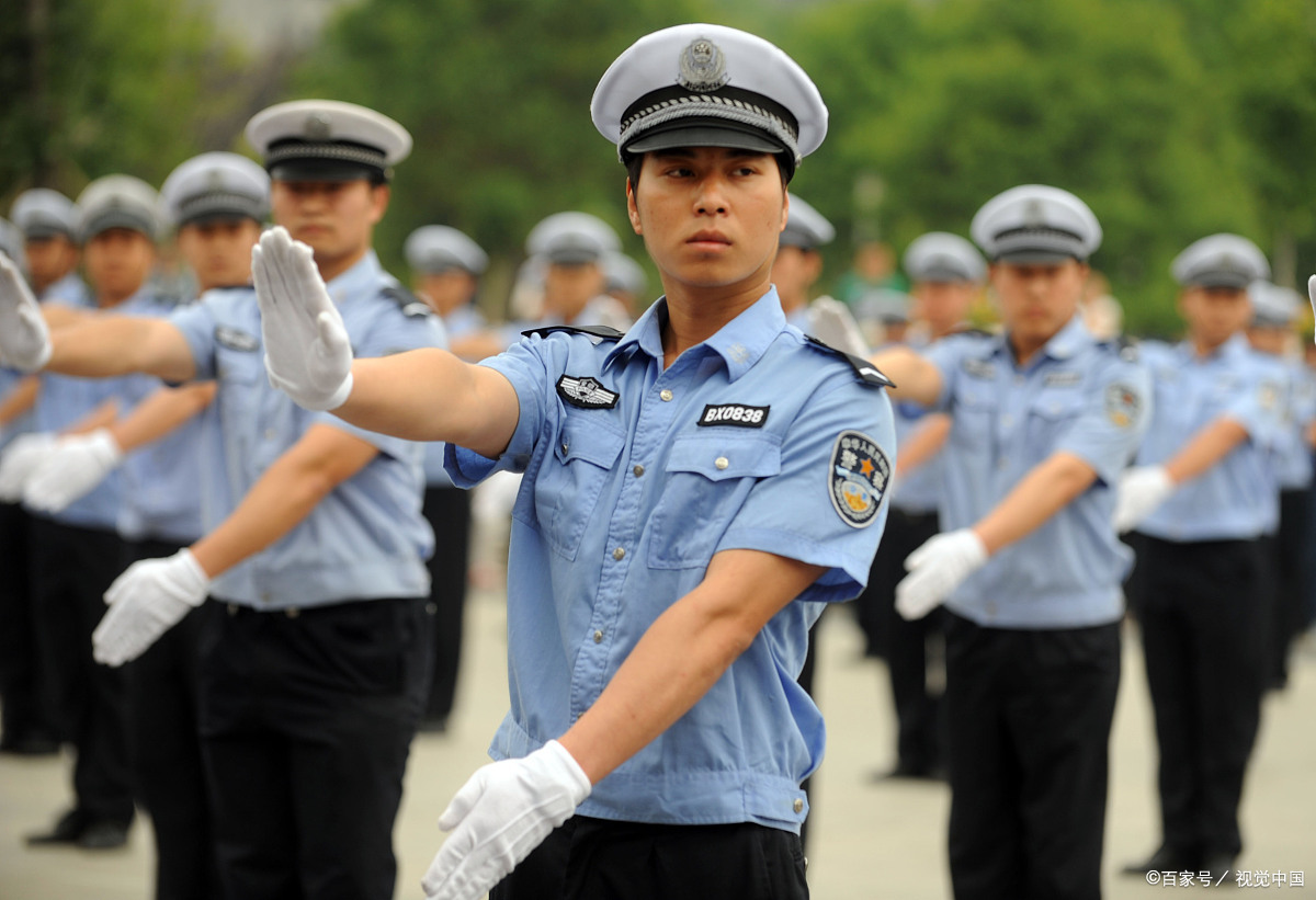 辅警照片要求图片