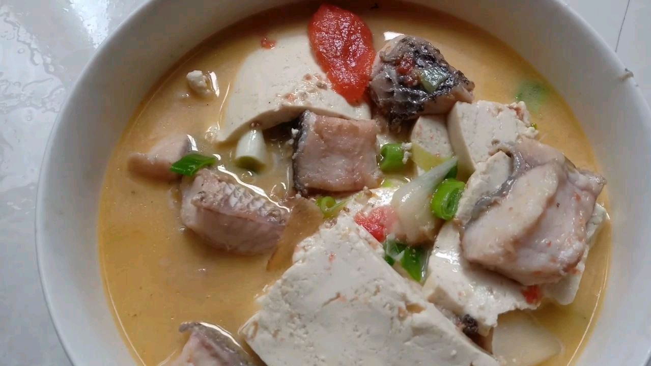 这样做柴鱼豆腐汤,全家给你点赞