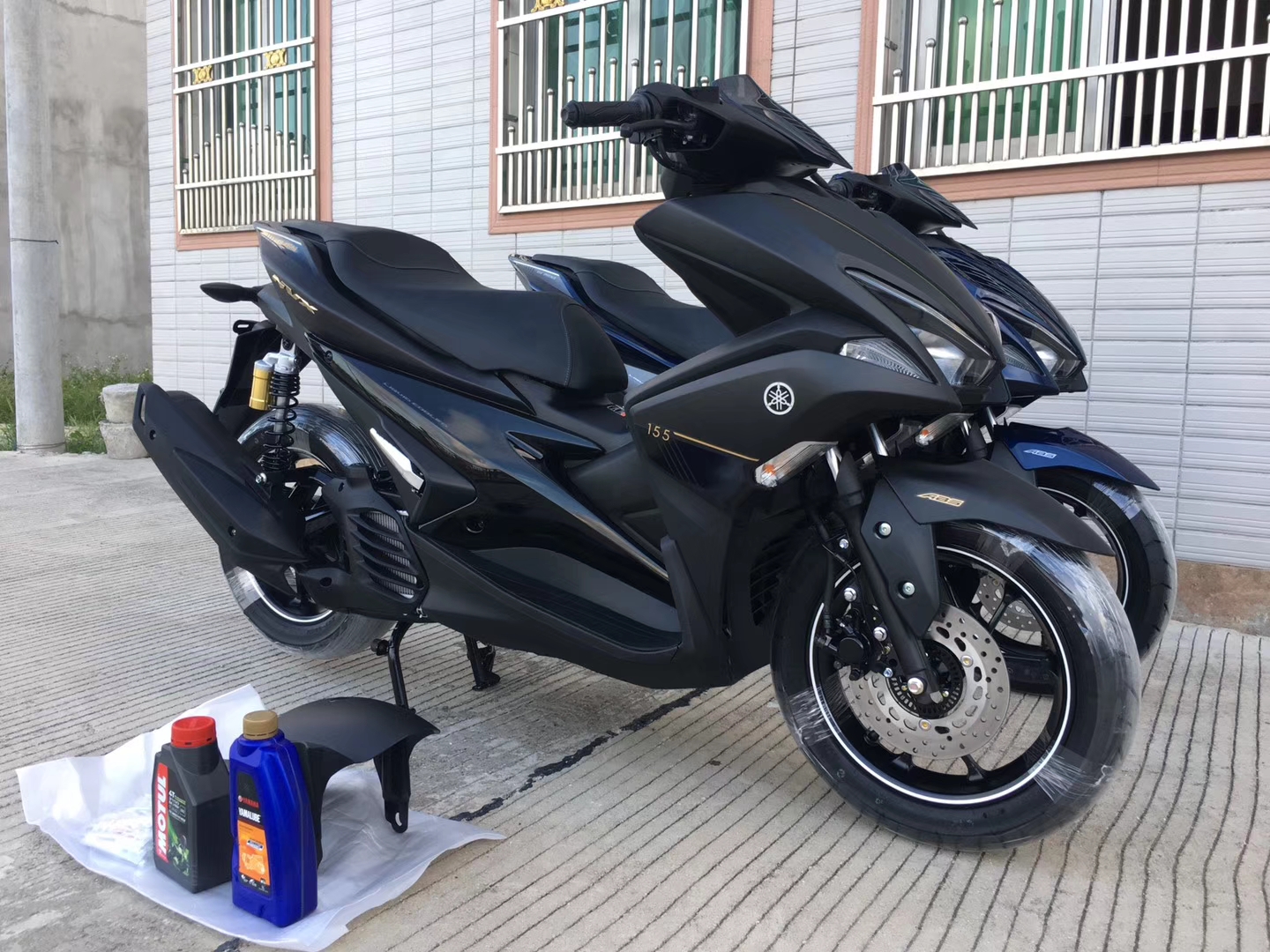 高颜值踏板车雅马哈nvx155,这设计不得不服!