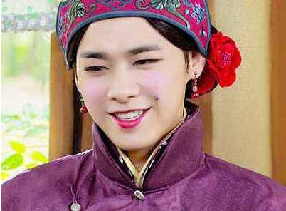 男扮女装的艺人:马天宇红唇抢镜,比比陈赫邓超谁更"惊艳"?