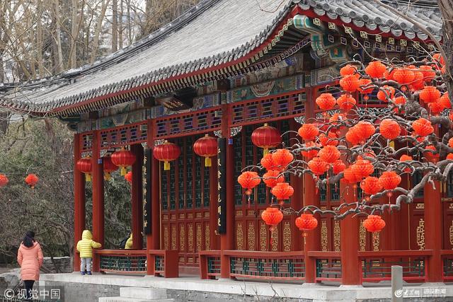 北京:大观园红楼庙会红红火火喜迎游客