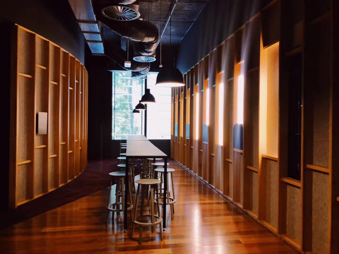 泰国佛统皇家大学介绍